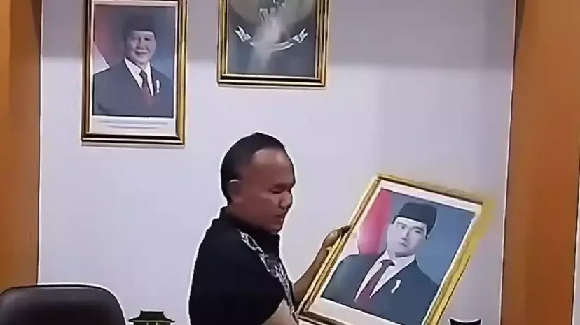 Putusan MK Bikin Malu, Wakil Ketua DPRD Sukabumi Copot Foto Gibran