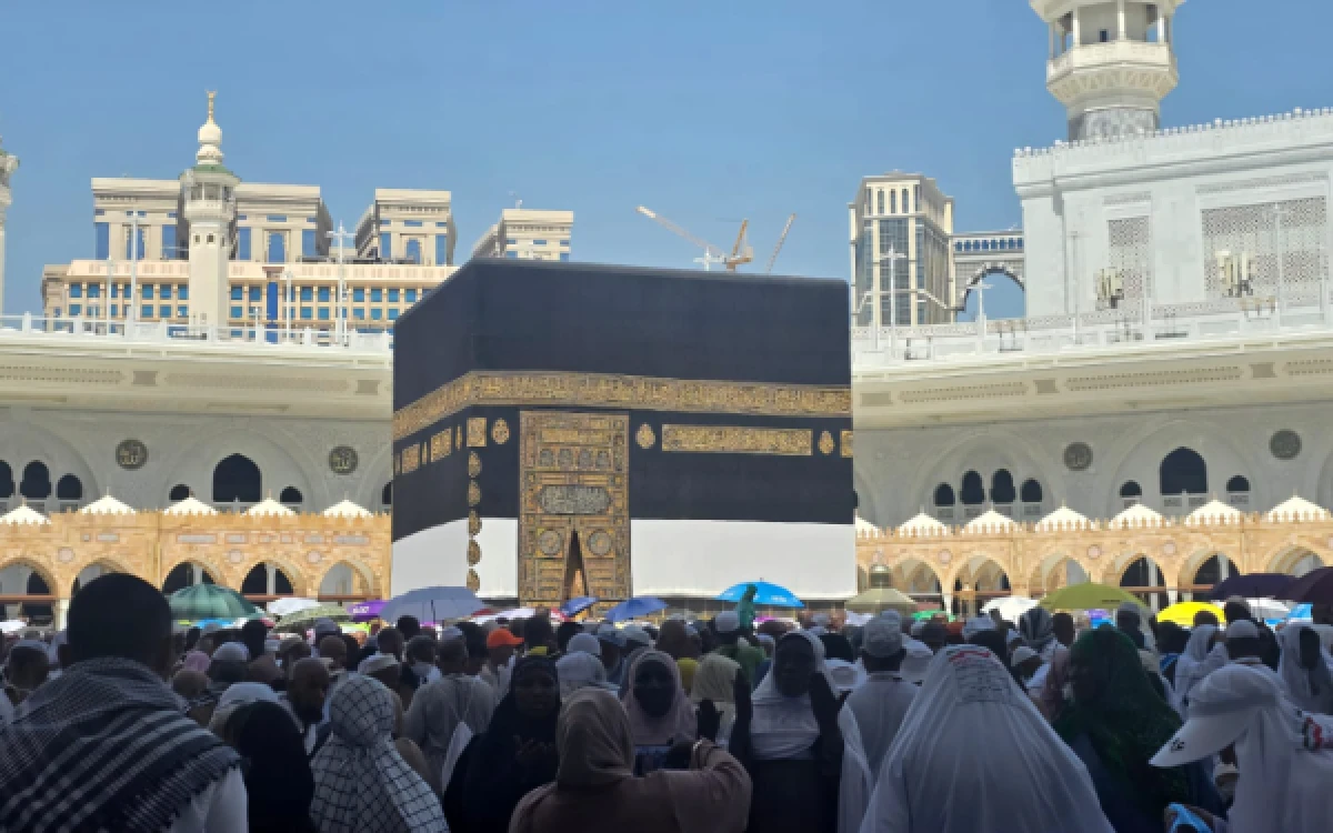 Jemaah Umrah Jateng Diminta Waspada di Tengah Konflik Arab Saudi dan Houthi