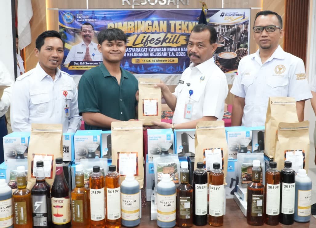 Belajar Meracik Kopi, Warga Kawasan Rawan Narkoba di Semarang Dibekali Keterampilan Barista
