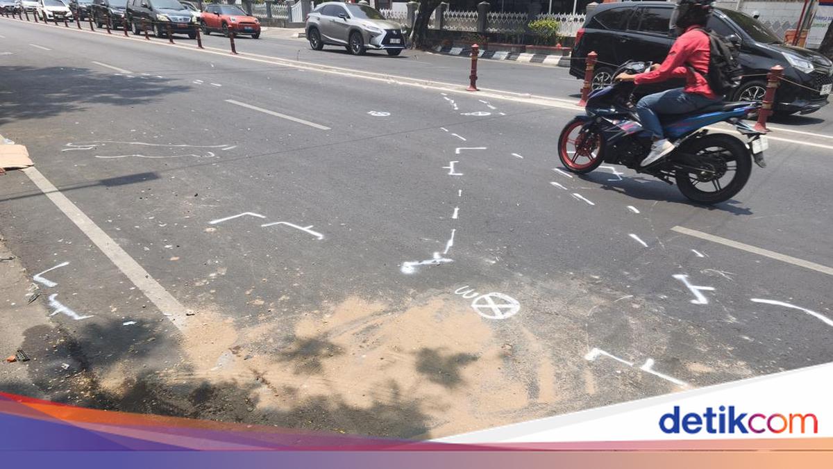 Kecelakaan Karambol di Jalan Ahmad Yani Semarang, Satu Pengendara Motor Tewas