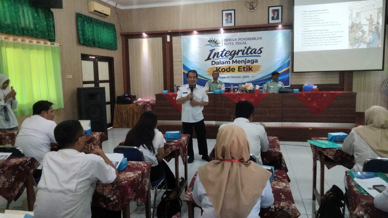 Dewan Pendidikan Kota Tegal Bekali Kepala Sekolah soal Integritas