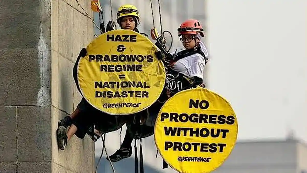 WALHI-Greenpeace Tagih Janji Prabowo soal Karhutla: 372 Konsesi Terindikasi Terbakar, Buka Nama Korporasi!