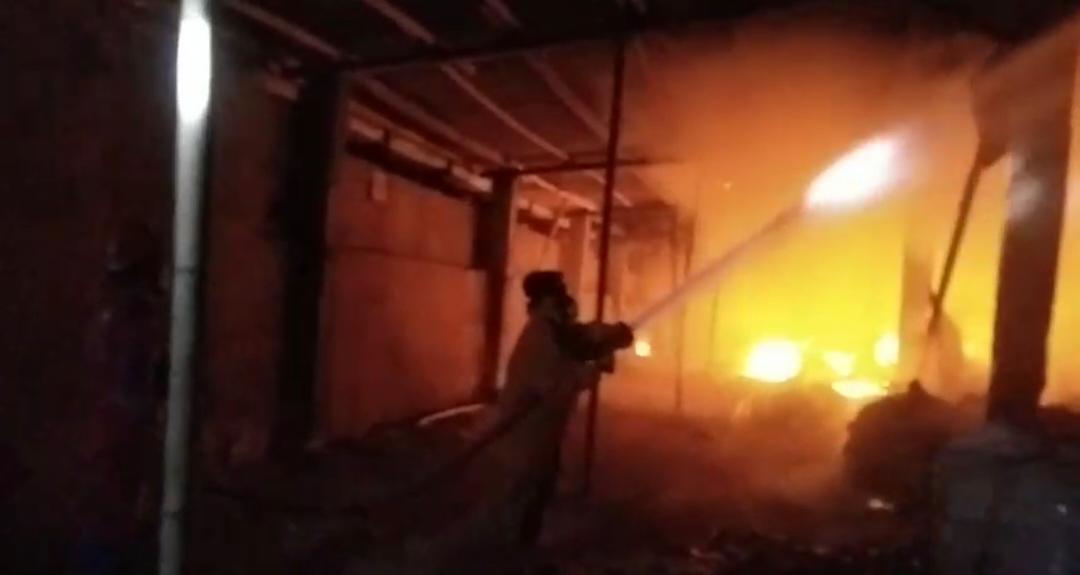 Kebakaran Pabrik Limbah B3 di Margasari Tegal Berlangsung 25 Jam, Damkar Kewalahan