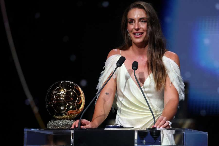 Alexia Putellas Raih Ballon d'Or Feminin Ketiga, Samai Rekor Bonmati