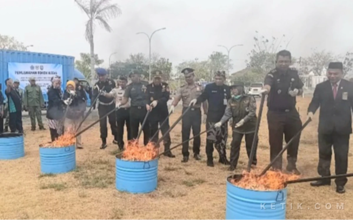 5,29 Juta Batang Rokok Ilegal Dimusnahkan Bea Cukai dan Pemkab Brebes