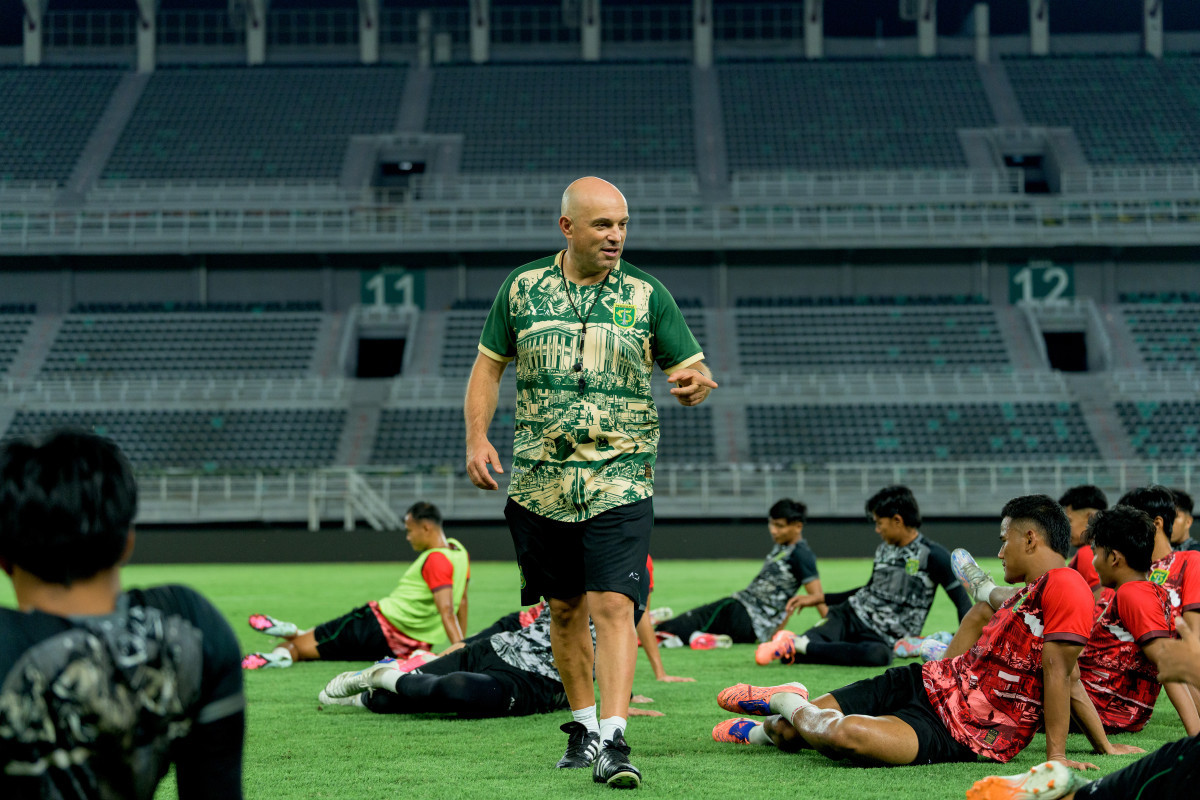 Tavares Khawatir Kondisi Pemain Persebaya Jelang Jamu Persijap