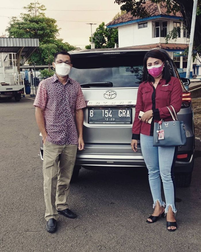 Liena Ozora driver cantik PO Agra Mas
