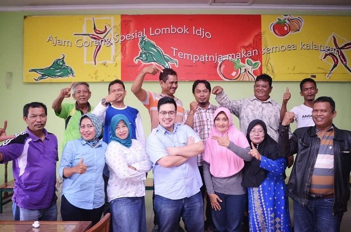 Tengku Rizki Aljupri. Nyanyian kode :)