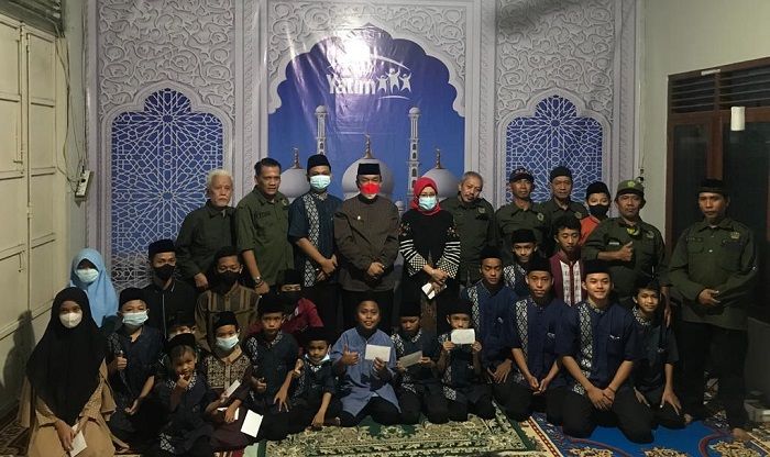 Wakl Walikota Tegal dan HIPAKAD Kota Tegal di Rumah Yatim