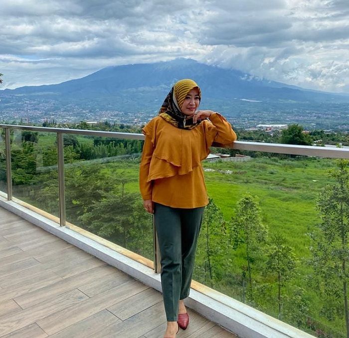 Lina Agustina. Ada yang tahu?