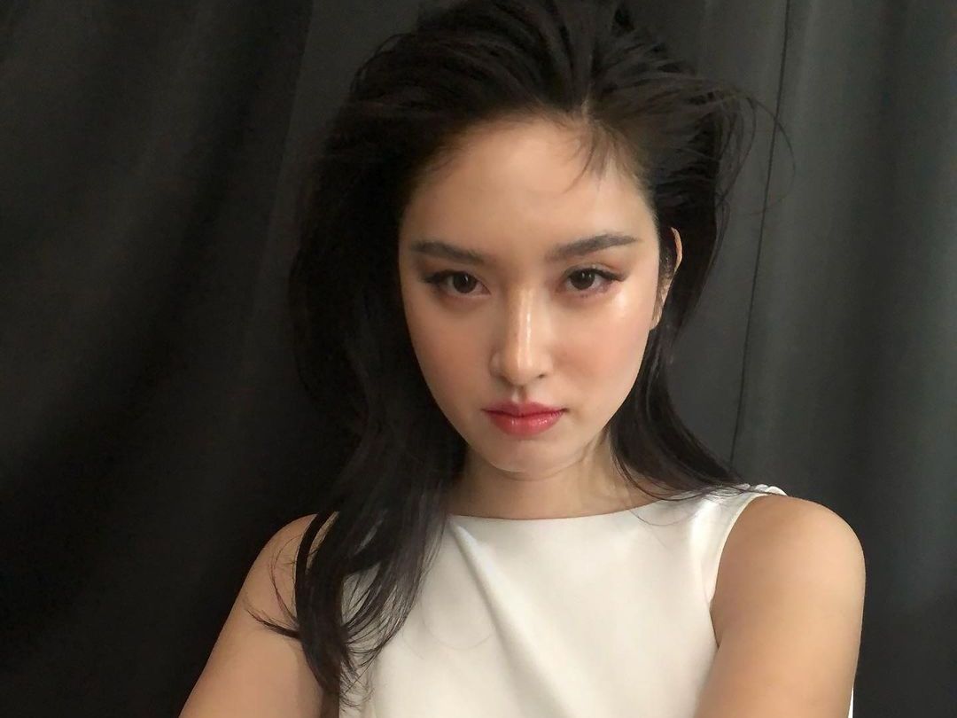 Tatapan Syahdu Nong Poy