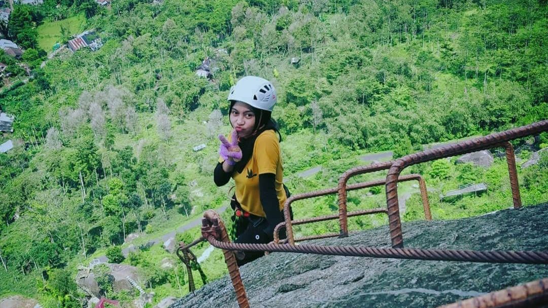 Pesona Tempat Wisata Bukit Mendelem Pemalang