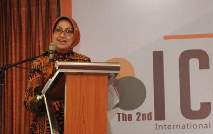 Akademisi Fakultas Ekonomi Universitas Padjajaran Ilya Avianti 