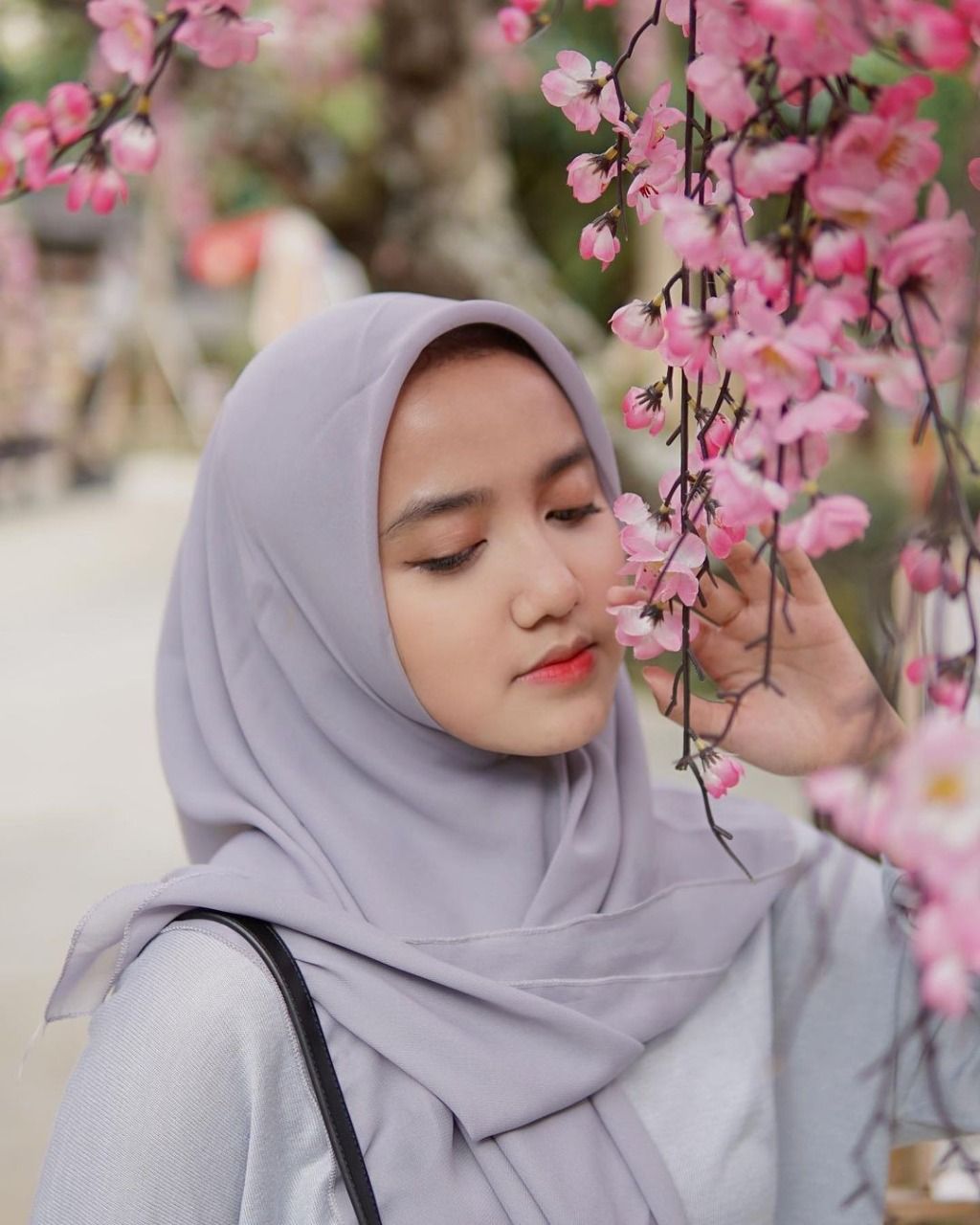 5 Foto Manja Wirda Mansur, Putri Manis Yusuf Mansur. 