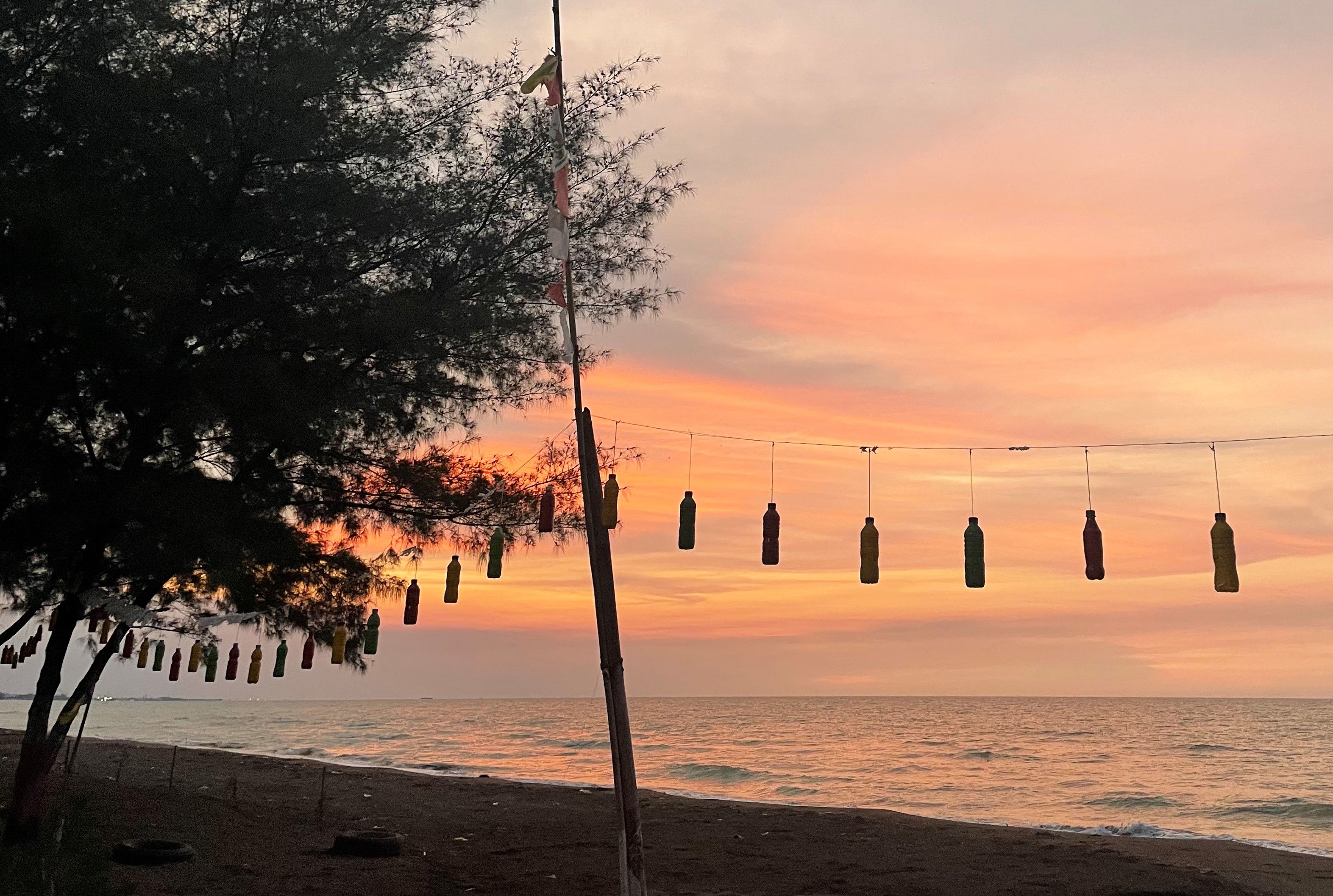 senja pantai jos