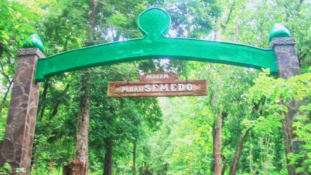 Makam Mbah Semedo
