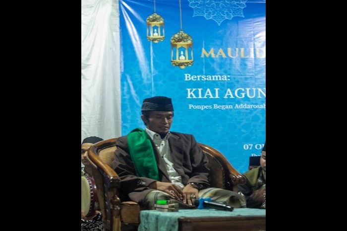Kiai Agung Hidriarto dari Ponpes Bengan Addarosah Al-akhlaqiyah, Sawangan, Magelang