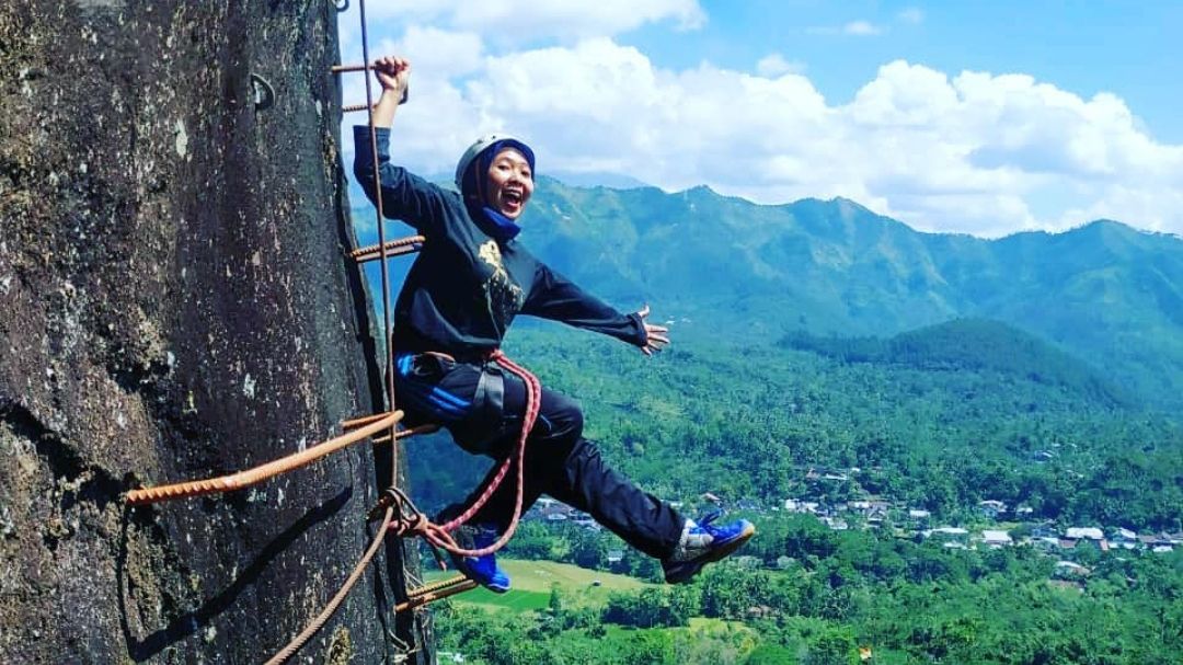 Pesona Tempat Wisata Bukit Mendelem Pemalang
