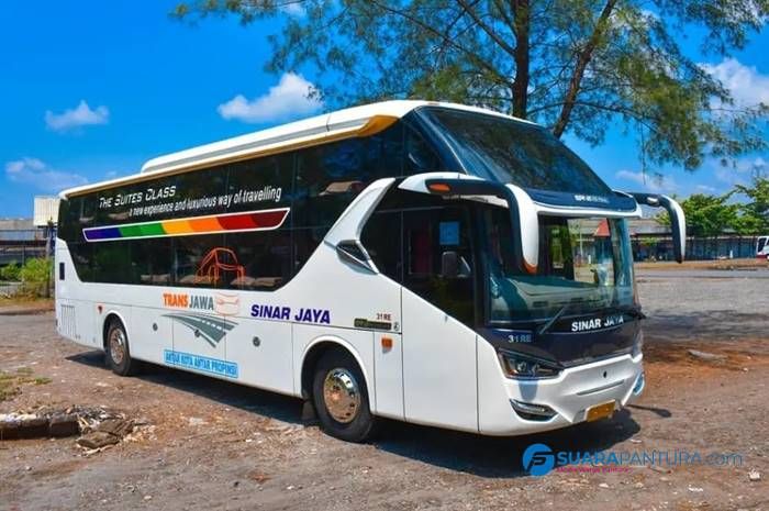 Ada Bus yang Bisa Buat Rebahan? 3 Perbedaan Body Sleeper Bus dari Karoseri Laksana Adi Putro dan Tentrem 