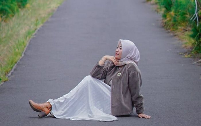 Lina Agustina, misi bu dewan Si Komo mau lewat